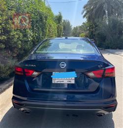 نيسان ألتيما